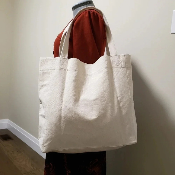 Handmade Embroidered Canvas Totebag - Picture 3 of 8